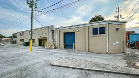 2015 Waverly Place Melbourne FL 32901