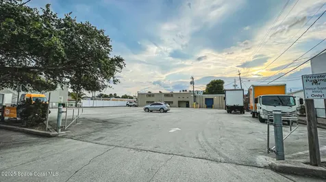 2015 Waverly Place Melbourne FL 32901