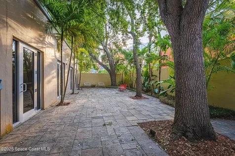 2015 Waverly Place Melbourne FL 32901
