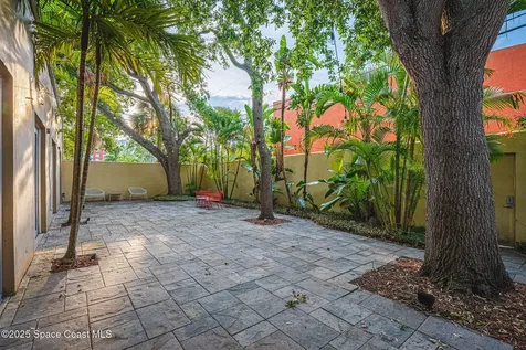 2015 Waverly Place Melbourne FL 32901