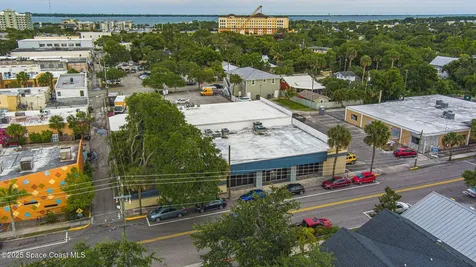 2015 Waverly Place Melbourne FL 32901