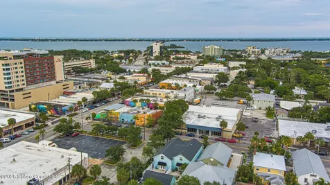 2015 Waverly Place Melbourne FL 32901