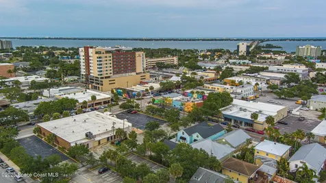 2015 Waverly Place Melbourne FL 32901