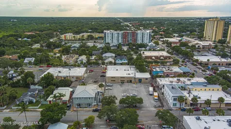 2015 Waverly Place Melbourne FL 32901