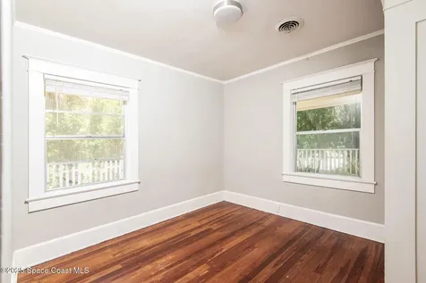 2013 Vernon Place Melbourne FL 32901
