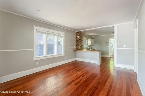 2013 Vernon Place Melbourne FL 32901