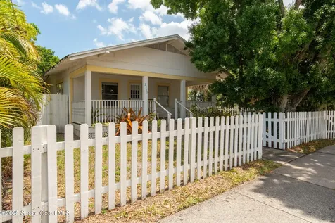 2013 Vernon Place Melbourne FL 32901