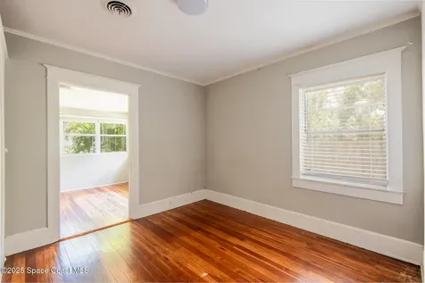 2013 Vernon Place Melbourne FL 32901