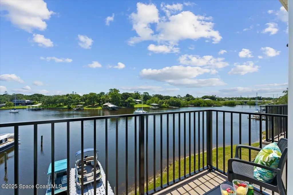 913 Paddleboard Court Melbourne FL 32935