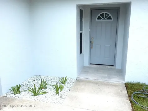 1523 White Cap Way Melbourne FL 32935