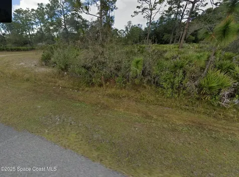 724 Hibiscus Drive Indian Lake Estates FL 33855