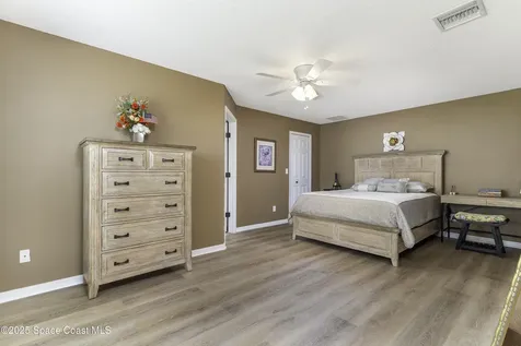 1060 Fairplay Avenue NW Palm Bay FL 32907