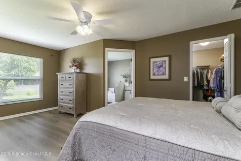 1060 Fairplay Avenue NW Palm Bay FL 32907