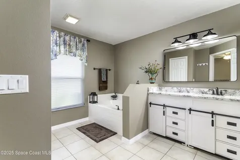 1060 Fairplay Avenue NW Palm Bay FL 32907