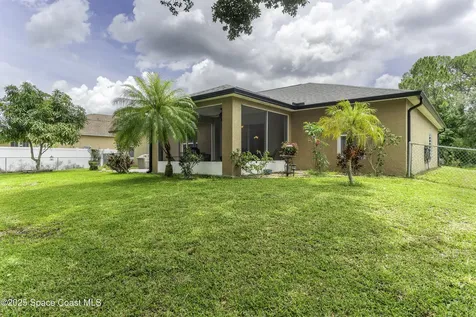 1060 Fairplay Avenue NW Palm Bay FL 32907