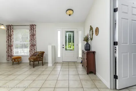 1060 Fairplay Avenue NW Palm Bay FL 32907