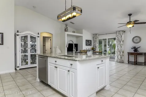 1060 Fairplay Avenue NW Palm Bay FL 32907