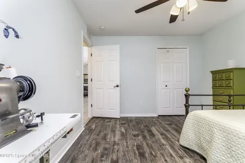 1060 Fairplay Avenue NW Palm Bay FL 32907