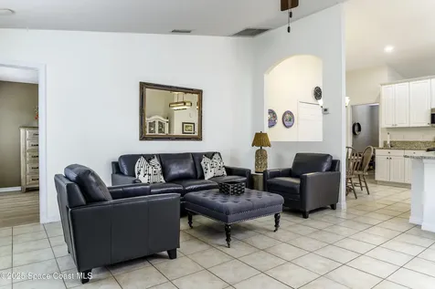 1060 Fairplay Avenue NW Palm Bay FL 32907