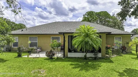 1060 Fairplay Avenue NW Palm Bay FL 32907