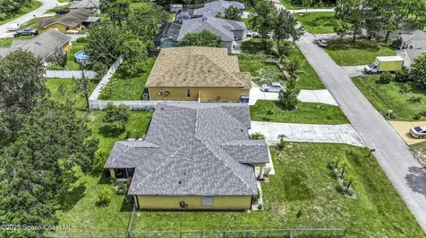 1060 Fairplay Avenue NW Palm Bay FL 32907