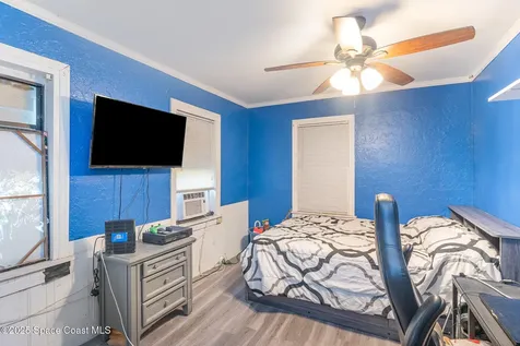 825 27th Avenue Vero Beach FL 32960