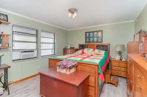 825 27th Avenue Vero Beach FL 32960