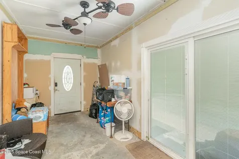 825 27th Avenue Vero Beach FL 32960