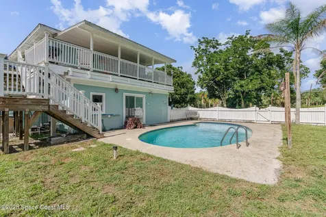 825 27th Avenue Vero Beach FL 32960