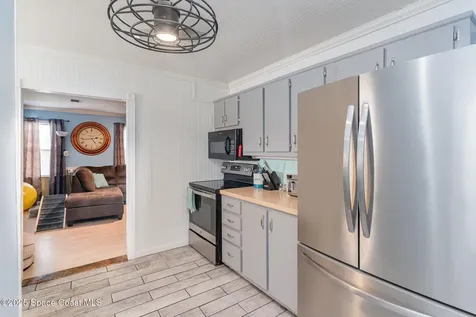825 27th Avenue Vero Beach FL 32960