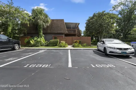 1658 S Park Avenue Titusville FL 32780