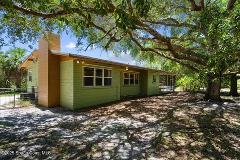 5545 Brabrook Avenue Grant FL 32949