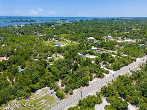 5545 Brabrook Avenue Grant FL 32949