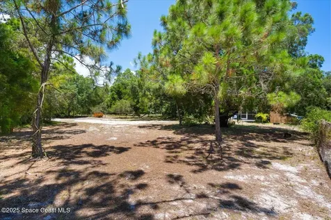 5545 Brabrook Avenue Grant FL 32949