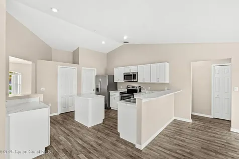 1075 Egret Lake Way Melbourne FL 32940