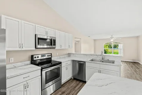 1075 Egret Lake Way Melbourne FL 32940