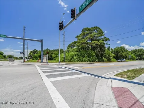 2551 Street Lucie Boulevard Ft. Pierce FL 34951