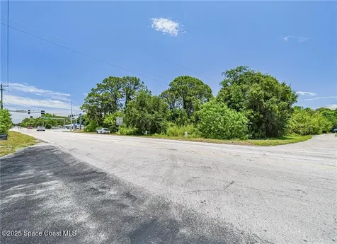 2551 Street Lucie Boulevard Ft. Pierce FL 34951