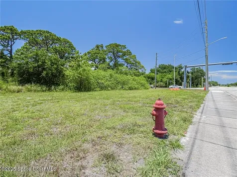 2551 Street Lucie Boulevard Ft. Pierce FL 34951