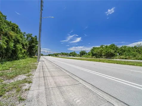 2551 Street Lucie Boulevard Ft. Pierce FL 34951
