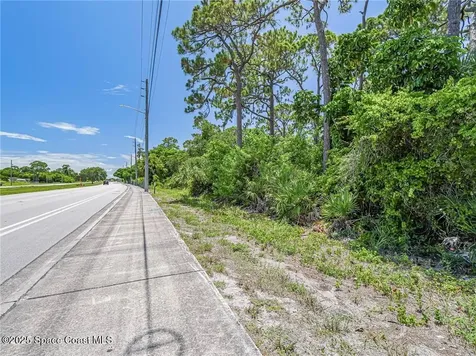 2551 Street Lucie Boulevard Ft. Pierce FL 34951