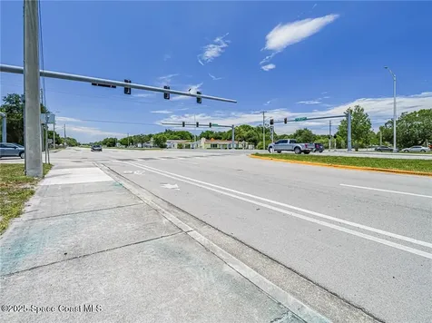 2551 Street Lucie Boulevard Ft. Pierce FL 34951
