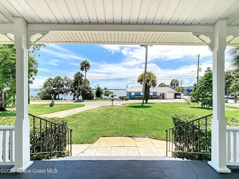 2811 Indian River Drive Cocoa FL 32922