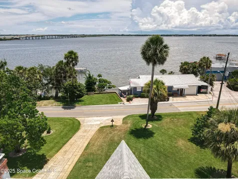 2811 Indian River Drive Cocoa FL 32922