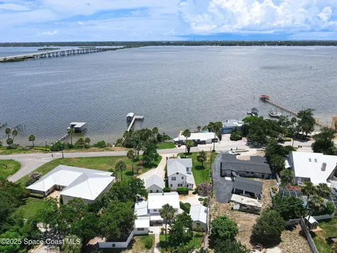2811 Indian River Drive Cocoa FL 32922