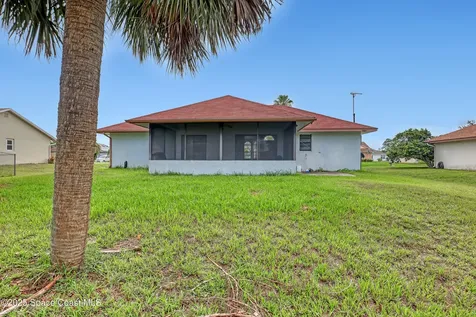 1658 Canon Avenue NW Palm Bay FL 32907
