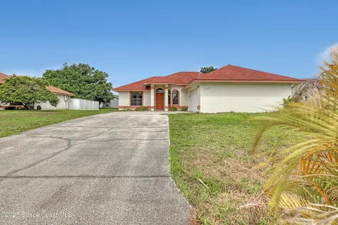 1658 Canon Avenue NW Palm Bay FL 32907