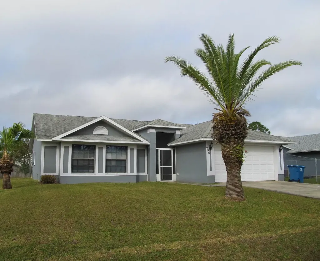 996 Locust Avenue NW Palm Bay FL 32907