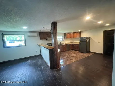 1580 N Division Street Oviedo FL 32765