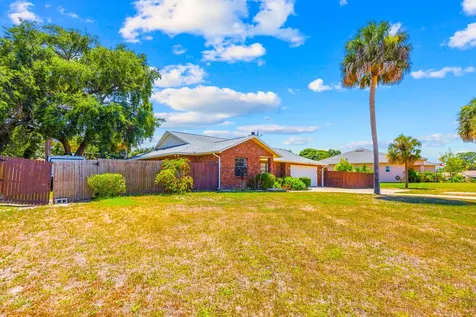 350 Albright Street SE Palm Bay FL 32909